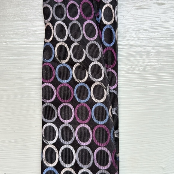 MICHAEL KORS CIRCLE DETAIL TIE (OS) - Picture 3 of 6